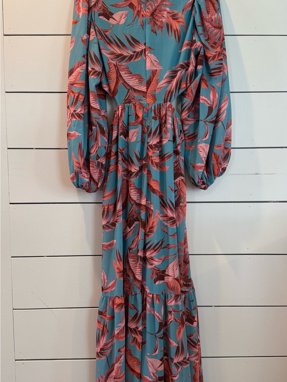 Flying Tomato Leaf Print Maxi Dress with Cutout Detail - Picture 2 of 2